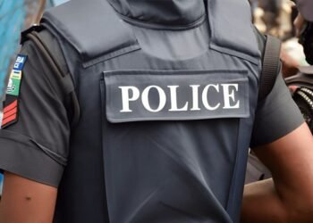Video-Youths publicly flog serving police officer and two others over drug use in Rivers community