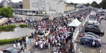 Supporters Go Home Disappointed as Fubara Fails to Appear at Government House