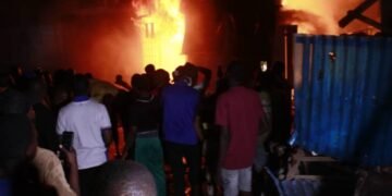 Fire Razes Central Plaza On Lagos Island Hours After Afriland Tower Inferno