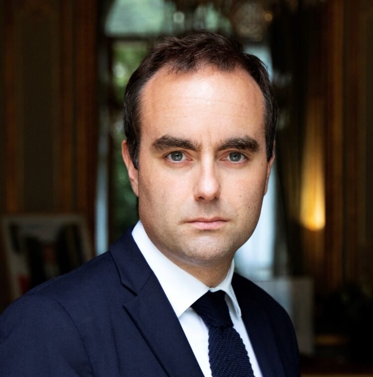 France’s Prime Minister Sébastien Lecornu Resigns Less Than a Day After Cabinet Announcement