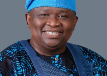 Senator Yayi Facilitates Solar-Powered Borehole for Ilese Community, Enhancing Access to Clean Water