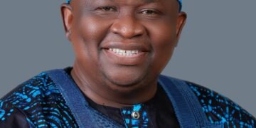 Senator Yayi Facilitates Solar-Powered Borehole for Ilese Community, Enhancing Access to Clean Water