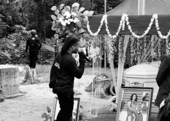 Singer, Crayon Mourns Mother In Heartbreaking Social Media Tribute