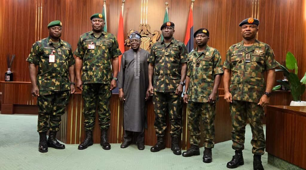 Tinubu Holds Meeting With Newly Appointed Service Chiefs