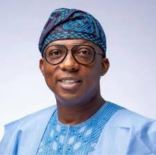 Lagos Govt Clarifies Arrest Of Woman Cooking On Road Median In Lekki