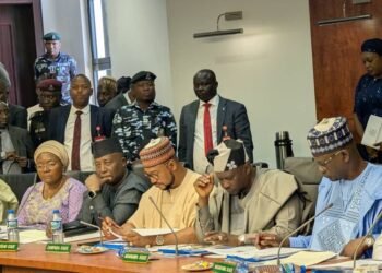 Northern Governors, Traditional Rulers Hold Emergency Security Meeting In Kaduna