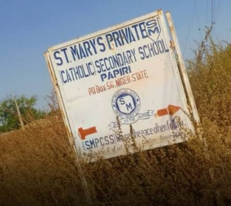 FG Secures Release Of 100 Students Abducted From St. Mary’s School In Niger State