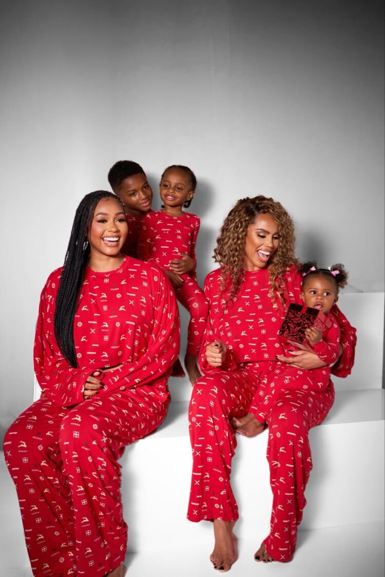 Jada P Shares Festive Pyjama Family Photo With Sister And Kids, Wizkid Missing