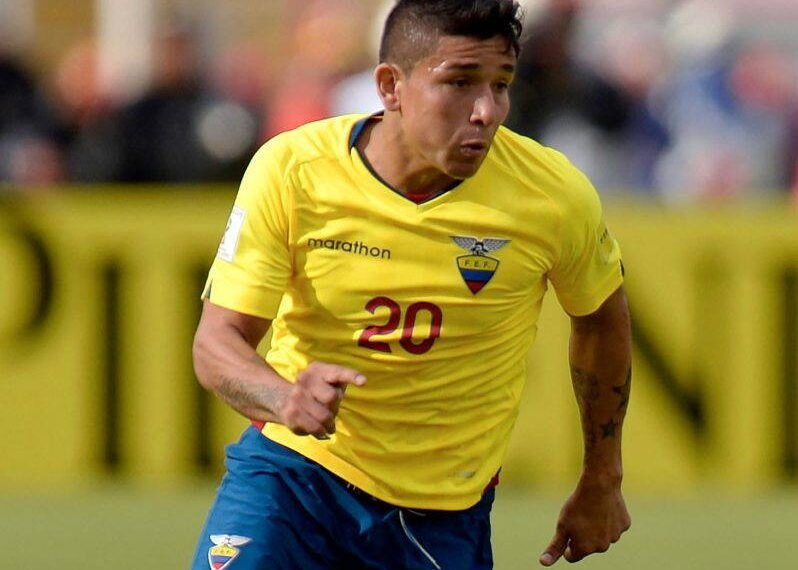 Ecuadorian Footballer Mario Pineida Killed in Gang-Related Shooting in Guayaquil