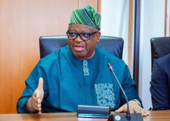 Muftwang’s Defection Takes APC Governors to 26