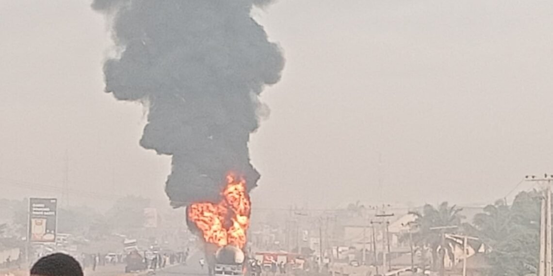 Fire Fighters Abandon Blazing Tanker In Minna