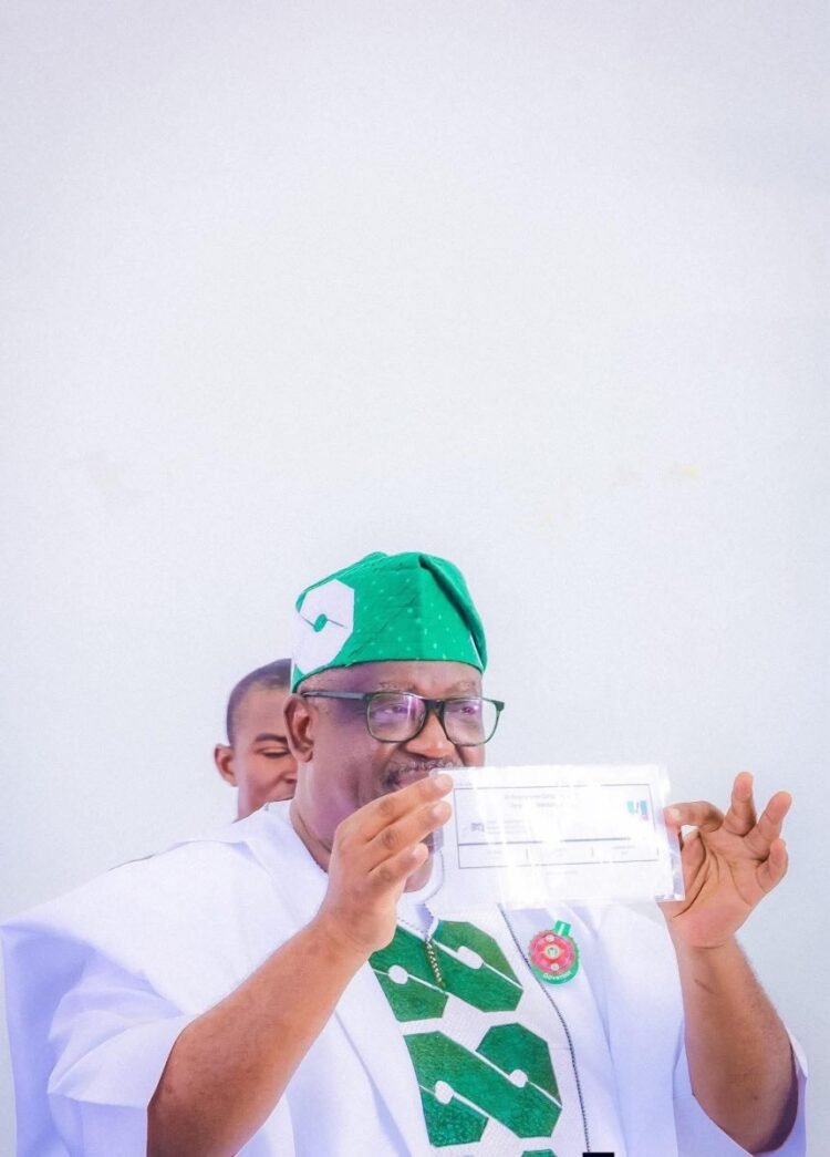 Plateau Governor Caleb Mutfwang Defects To APC