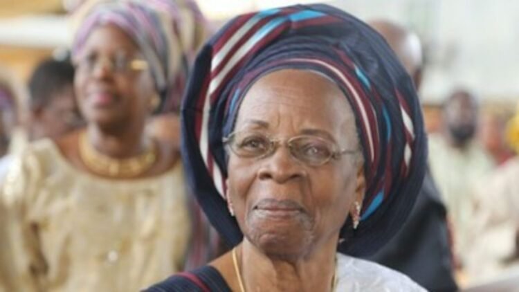 Chief (Mrs) Lucia Onabanjo, Wife Of Ogun’s First Civilian Governor, Dies At 100