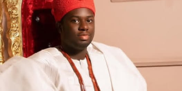 Stop Calling Me “Bro” or “Blood” – Oba Akinghare II Warns