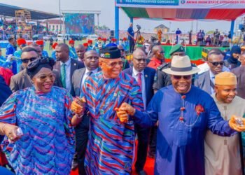 Akpabio Praises Calm Party Congress In Uyo