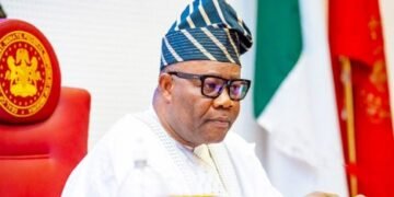 Akpabio Mocks Labour Party Strength