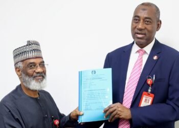 EFCC Returns Stolen Funds To NNPC