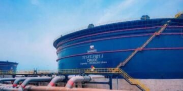 Dangote Refinery Reduces Fuel Price