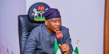 Fintiri Swears In New Commissioners 