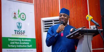 FG Begins Foreign Scholarship Payments