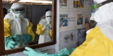 Nigeria Raises Ebola Alert Over Border Risks