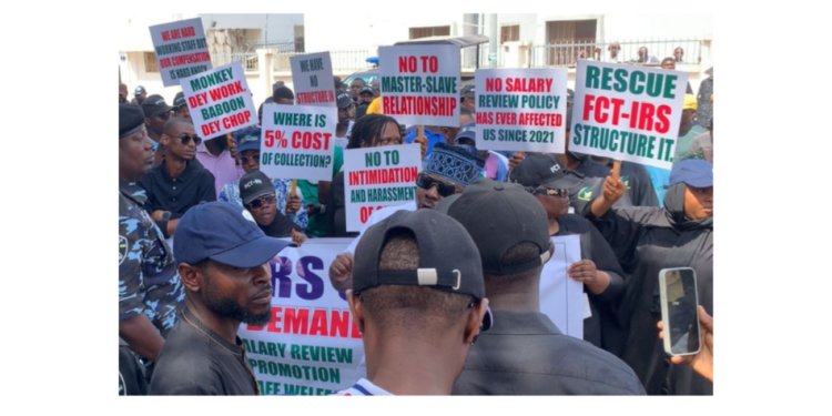FCT  Workers Begin Protest Over Pay 